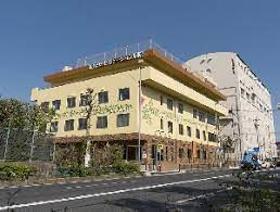 准看護師(和光市、常勤、病棟、二交代制、年間休日110日、車通勤可)