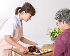ヘルパー1級・2級(茨木市、サ高住での介護、四交代制、週3~OK、残業ほぼなし)