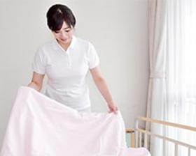 ヘルパー1級・2級(練馬区 介護老人保健施設 正社員 賞与年2回 夜勤手当あり)