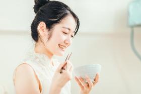 検査・品質チェック(レンチンほかほかご飯/深夜0~9時/週5/web登録ok)