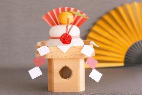 製造業(シンプル作業・鏡もちの飾付/9-15時/土曜含む週5日)
