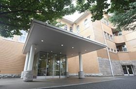 正看護師(★聖母病院★新宿区｜オペ室｜日勤のみ｜年間休日120日)