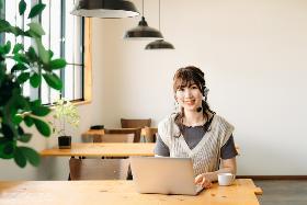 オフィス事務(コールセンターでの現場社員　正社員)