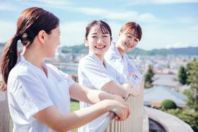 正看護師(★横浜東口腎クリニック★透析｜駅近｜ブランク歓迎｜日曜休み)